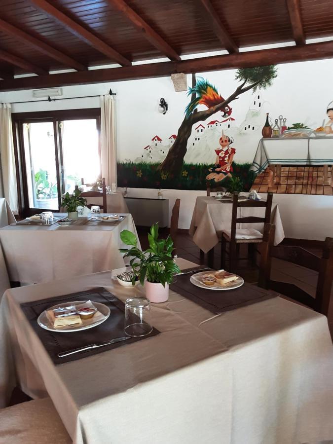 Hotel Pinocchio Arzachena Kültér fotó