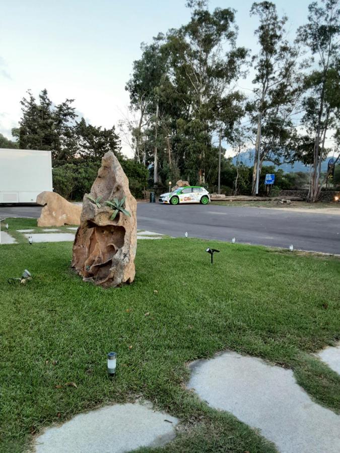 Hotel Pinocchio Arzachena Kültér fotó
